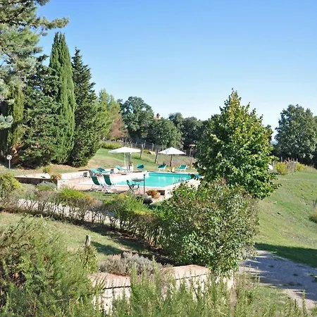 Daire Sleeps 6 Pool Wifi Volterra